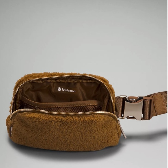 🍋  LULULEMON Everywhere Belt Bag in Burnt Caramel LAST CHANCE - OUT OF STOCK - Picture 1 of 12